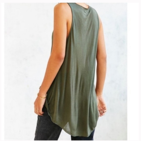 🎉HP🎉 UO Silence + Noise Emlyn Surplice Tank Top - Picture 12 of 12